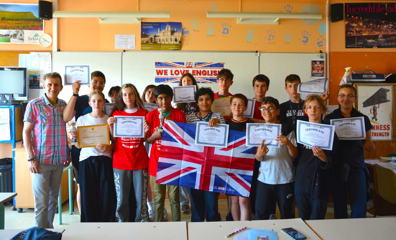 photo de groupe des participants au jeu-concours The Big Challenge au Campus La Salle Saint Christophe